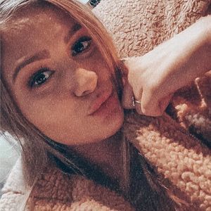 Meet your Posher, Hayley